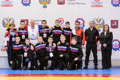 
<p>                                Финал Всероссийских соревнований «Самбо в школу» стартовал в Москве</p>
<p>                        